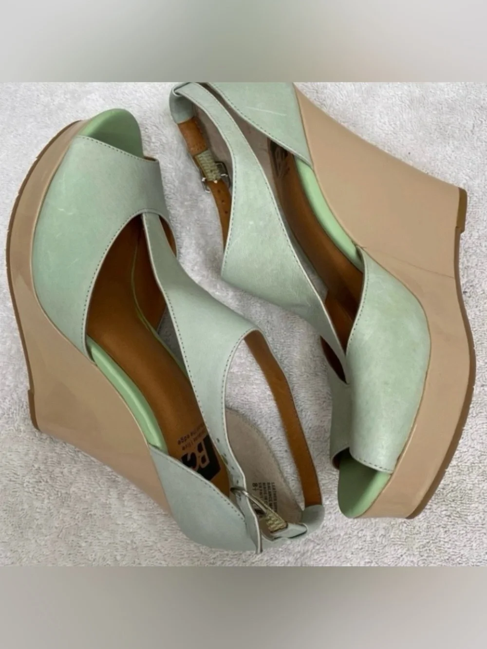 BC Footwear Women's Mint Green Tan Leather Platform Sandal Wedge Size 8.5 Boho